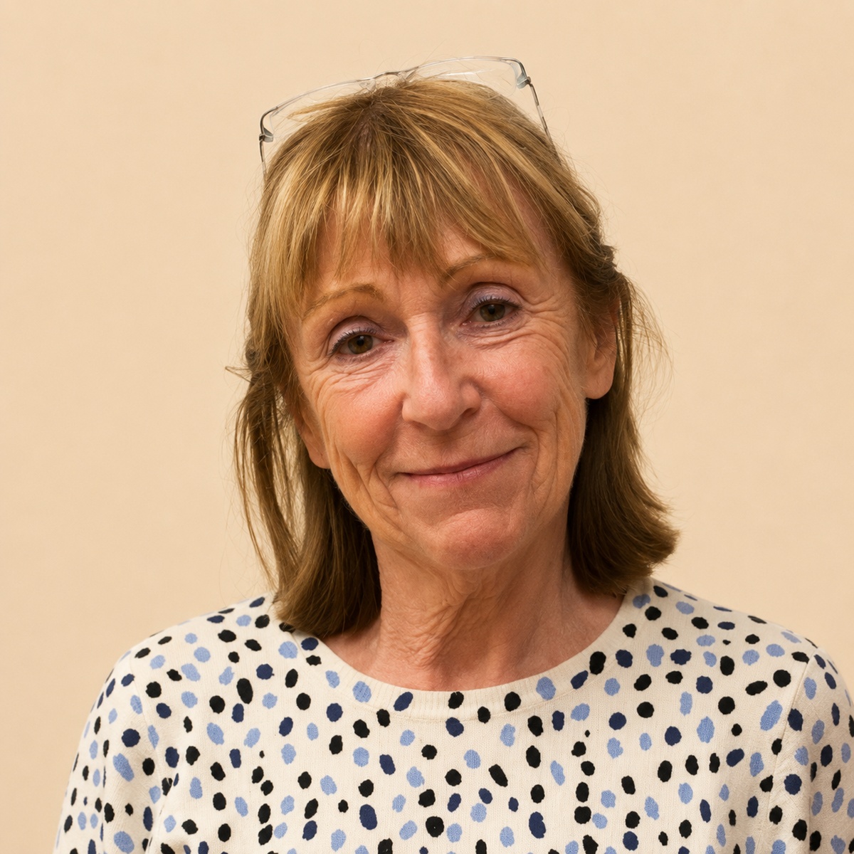 Mrs Antonia Butler
